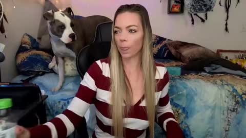 Snapshot of goddess_of_mars chatting on February 20, 3:52 pm Patricia Mars Goddess of Mars twitter thegoddessmindy online show from February 20, 3:52 pm