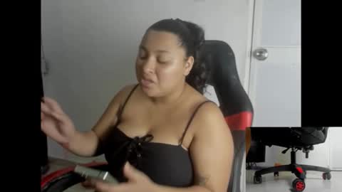 goddess_of_sissys online show from December 18, 8:04 pm