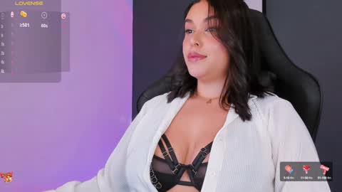 Miss Veronica  - The Supreme   online show from January 6, 9:22 pm