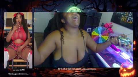 Snapshot of goddesscocoaa chatting on October 15, 9:26 pm Goddess Cocoa online show from October 15, 9:26 pm