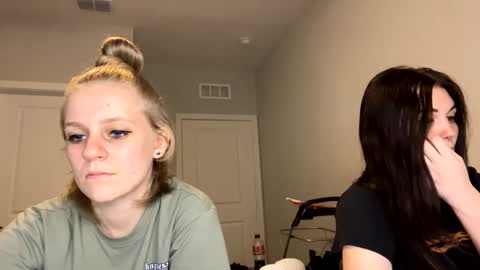 Snapshot of goddessfeyaa chatting on January 20, 12:36 am feyaa22 online show from January 20, 12:36 am