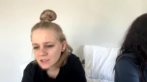 Snapshot of goddessfeyaa chatting on February 15, 4:45 pm feyaa22 online show from February 15, 4:45 pm