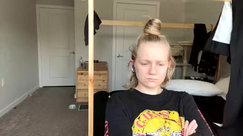 Snapshot of goddessfeyaa chatting on March 9, 3:16 pm feyaa22 online show from March 9, 3:16 pm