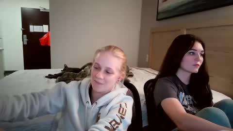 Snapshot of goddessfeyaa chatting on September 14, 4:55 am feyaa22 online show from September 14, 4:55 am