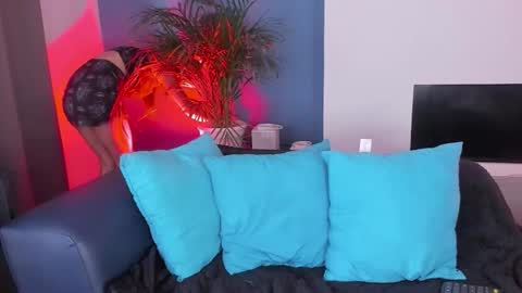 Julieta online show from September 19, 7:25 pm