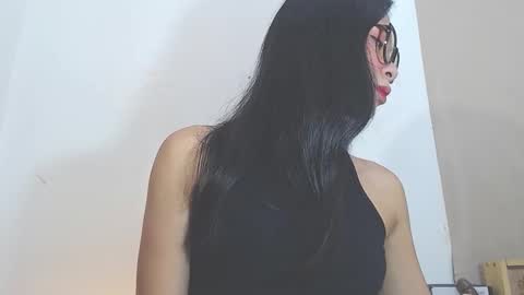 Kyla and Nian online show from November 18, 11:25 am