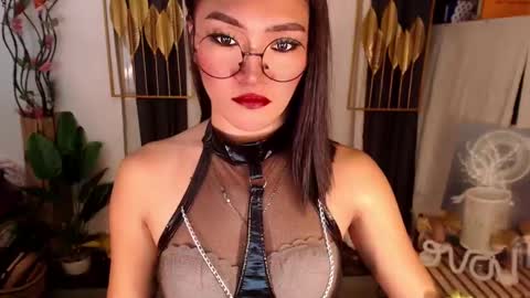 Snapshot of goddessquinnie chatting on February 4, 1:13 am quinnie online show from February 4, 1:13 am