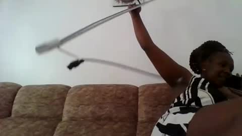 Snapshot of godes_tina chatting on July 21, 8:16 am godes_tina online show from July 21, 8:16 am