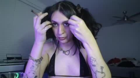 Snapshot of godstar666 chatting on February 5, 2:27 am Godstar666 online show from February 5, 2:27 am