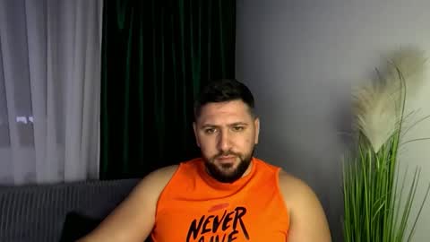 gold_alpha_boy online show from February 11, 7:08 pm