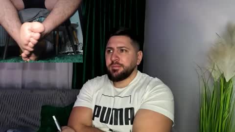 gold_alpha_boy online show from February 20, 9:15 pm