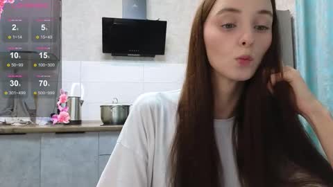 Snapshot of golden_bag chatting on September 11, 8:31 pm Jess online show from September 11, 8:31 pm