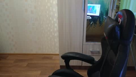 Golden boyyy21 online show from April 22, 4:19 pm