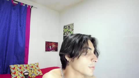 Snapshot of golden_ryan chatting on September 26, 6:17 am Jmmmm online show from September 26, 6:17 am