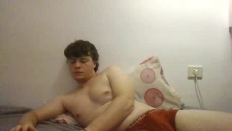 goldenboy207 online show from April 20, 10:33 pm