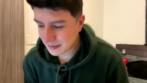 goldenknight33 online show from November 5, 3:56 pm