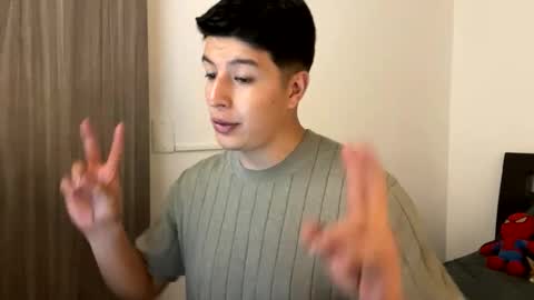 goldenknight33 online show from December 2, 4:46 pm