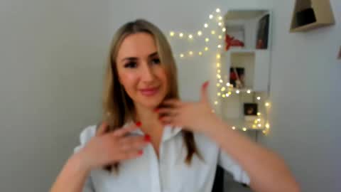 Olivia online show from February 10, 6:31 am