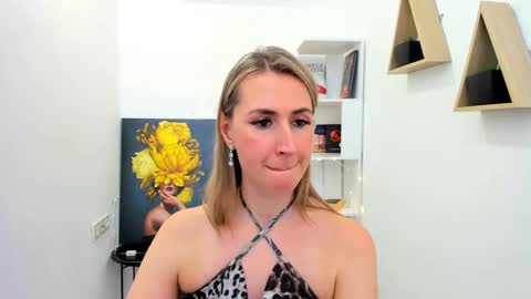 Olivia online show from February 17, 6:59 pm