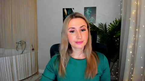 Olivia online show from March 5, 3:40 am