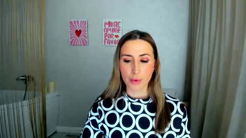 Olivia online show from March 3, 3:23 am