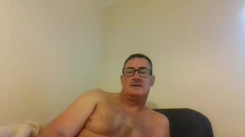 Snapshot of goldenone59 chatting on September 26, 1:37 pm goldenone59 online show from September 26, 1:37 pm