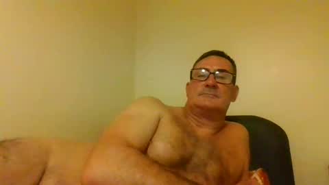 Snapshot of goldenone59 chatting on September 28, 10:48 pm goldenone59 online show from September 28, 10:48 pm