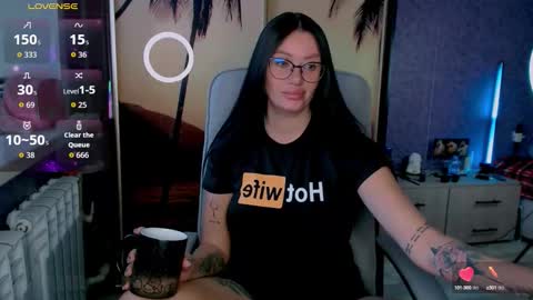Snapshot of goldenwitchx chatting on September 17, 5:20 am Polina online show from September 17, 5:20 am