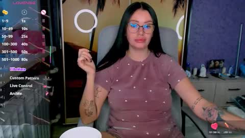 Snapshot of goldenwitchx chatting on October 20, 4:57 am Polina online show from October 20, 4:57 am