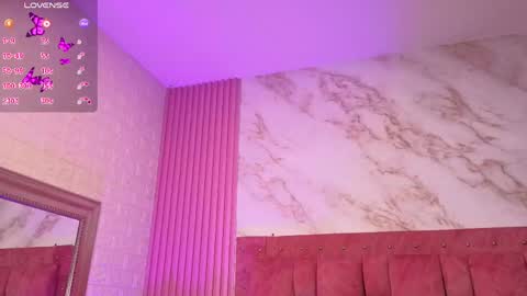 goldilockss15 online show from April 16, 11:11 am