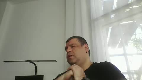 Snapshot of gomezgonz5 chatting on September 11, 9:31 am gomezgonz5 online show from September 11, 9:31 am