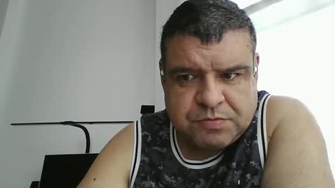 Snapshot of gomezgonz5 chatting on September 15, 10:26 am gomezgonz5 online show from September 15, 10:26 am