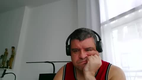 Snapshot of gomezgonz5 chatting on September 17, 9:55 am gomezgonz5 online show from September 17, 9:55 am