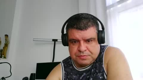 Snapshot of gomezgonz5 chatting on September 21, 10:39 am gomezgonz5 online show from September 21, 10:39 am