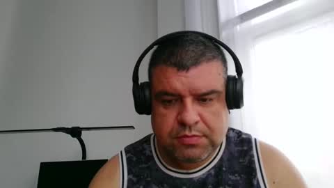 Snapshot of gomezgonz5 chatting on October 8, 1:53 pm gomezgonz5 online show from October 8, 1:53 pm