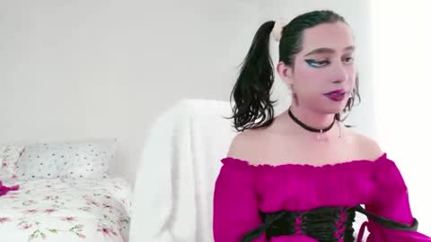 gomita online show from April 25, 4:04 pm