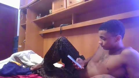 Snapshot of gommez19 chatting on November 2, 6:21 pm GOMMEZ online show from November 2, 6:21 pm