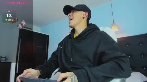 Snapshot of good_sheep chatting on November 14, 3:27 am good_sheep online show from November 14, 3:27 am