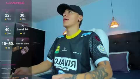 Snapshot of good_sheep chatting on November 23, 3:39 am good_sheep online show from November 23, 3:39 am