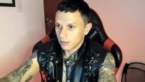 goodboy69i online show from April 22, 12:35 am