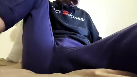 Snapshot of goodboyyy7 chatting on December 5, 5:20 pm goodboyyy7 online show from December 5, 5:20 pm