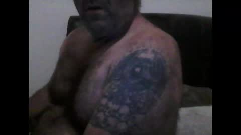 goodcock12345 online show from April 13, 11:37 am