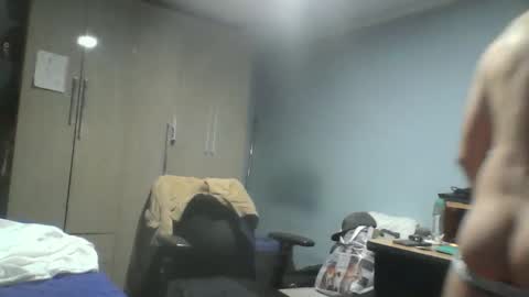 Snapshot of goodfumes chatting on February 2, 8:35 am goodfumes online show from February 2, 8:35 am