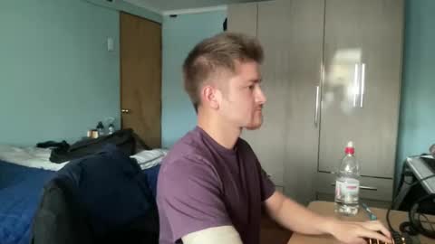 Snapshot of goodfumes chatting on September 26, 9:30 pm goodfumes online show from September 26, 9:30 pm