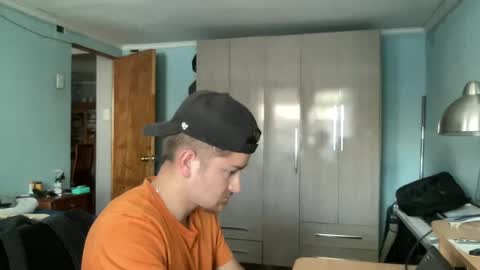 Snapshot of goodfumes chatting on October 1, 8:15 pm goodfumes online show from October 1, 8:15 pm