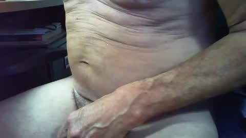 Snapshot of goodguy01960 chatting on October 24, 6:15 pm goodguy01960 online show from October 24, 6:15 pm