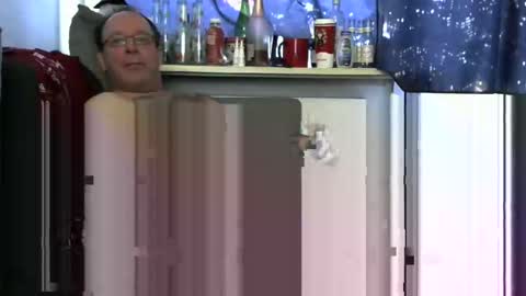 Snapshot of goofylicious_91 chatting on January 25, 8:42 am Peter online show from January 25, 8:42 am