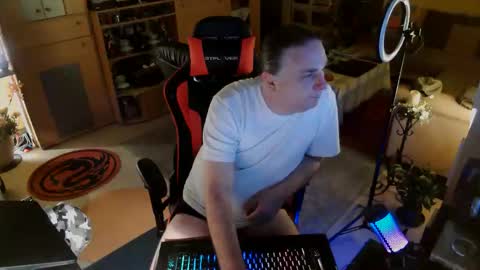 google5001 online show from November 15, 5:49 am