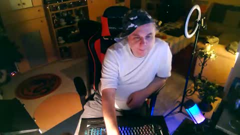 google5001 online show from February 6, 4:28 am