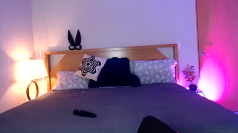 Snapshot of goonergirlnextdoor chatting on November 9, 3:10 pm princess kierra online show from November 9, 3:10 pm